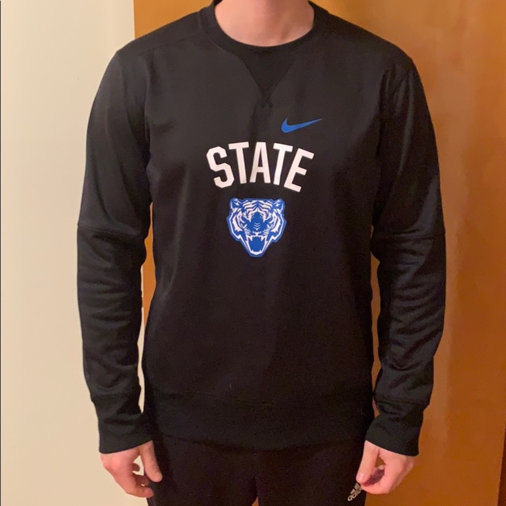 Nike therma fit crewneck